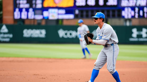 06042022 UCLA vs SLU GS-0819